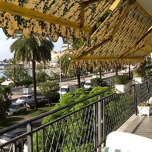 Smartworking And Relax On The Beach, Seaview Appartement Menton