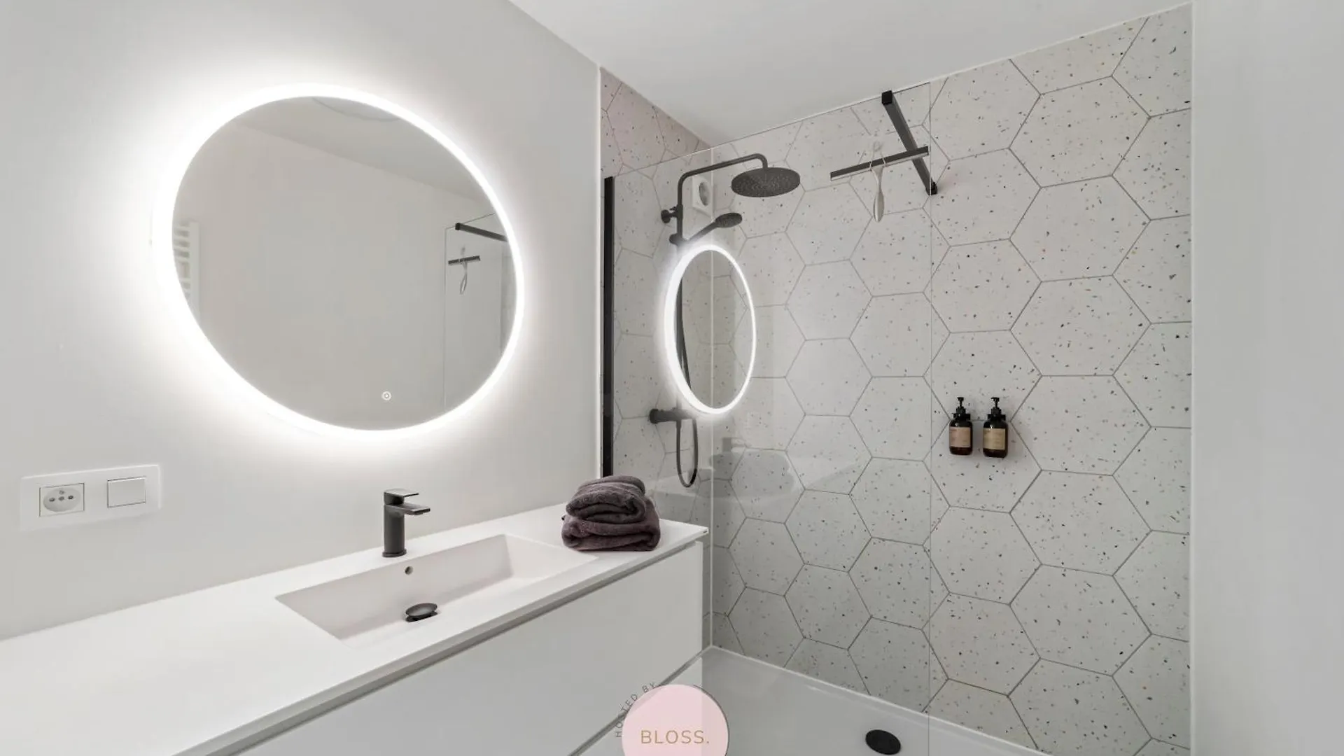 Bloss.Ii Ostend Apartment